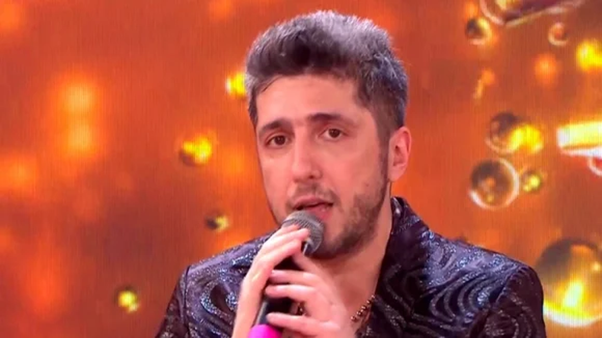 Jey Mammon reapareció en los medios luego de meses de ausencia a raíz de las acusaciones en su contra.