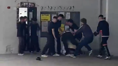 La Plata: un exalumno entró al colegio con un palo y desató una batalla campal