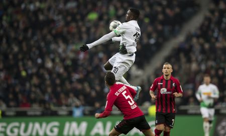 A partir de las 15.30 de Argentina, el Friburgo recibe al Borussia Mönchengladbach que quiere meterse en la próxima Champions League. A partir de las 15.30 de Argentina, el Friburgo recibe al Borussia Mönchengladbach que quiere meterse en la próxima Champions League.