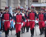 El acto oficial por el 216° aniversario de la Revolución de Mayo se realizó en la Plaza 25 de Mayo, en una jornada a puro fervor patrio. El acto oficial por el 216° aniversario de la Revolución de Mayo se realizó en la Plaza 25 de Mayo, en una jornada a puro fervor patrio.