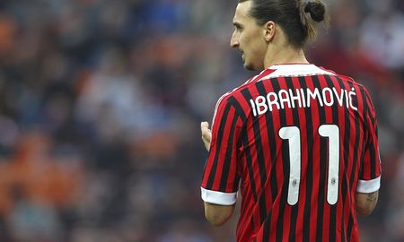 El delantero sueco superó la enfermedad y podrá ser de la partida en el derbi ante el Inter. El delantero sueco superó la enfermedad y podrá ser de la partida en el derbi ante el Inter.
