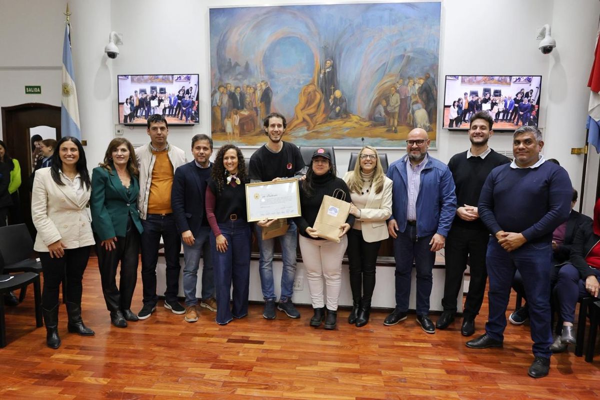 El grupo musical Canticuénticos fue reconocido por el Concejo de Santa Fe.