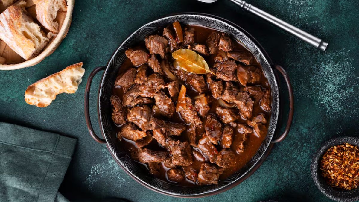 Enfoque y rendimiento: Los defensores del carnivorismo aseguran que la estabilidad en los niveles de insulina elimina la 'niebla cerebral', proporcionando una claridad mental sin precedentes.