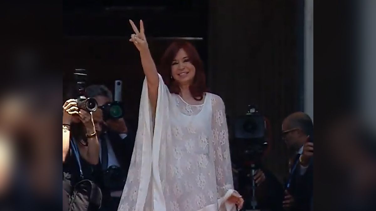 Cristina Kirchner llegó al Congreso de la Nación