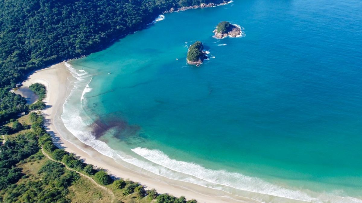 Ilha Grande conserva playas tranquilas y paisajes ideales para una escapada slow. Ilha Grande conserva playas tranquilas y paisajes ideales para una escapada slow.