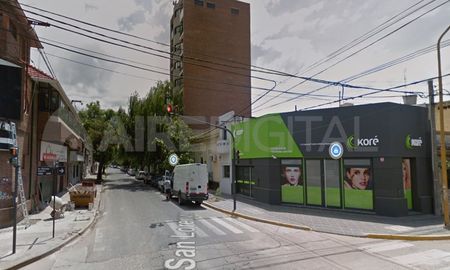San Lorenzo y Suipacha: el lugar donde asaltaron a la dueña del auto San Lorenzo y Suipacha: el lugar donde asaltaron a la dueña del auto
