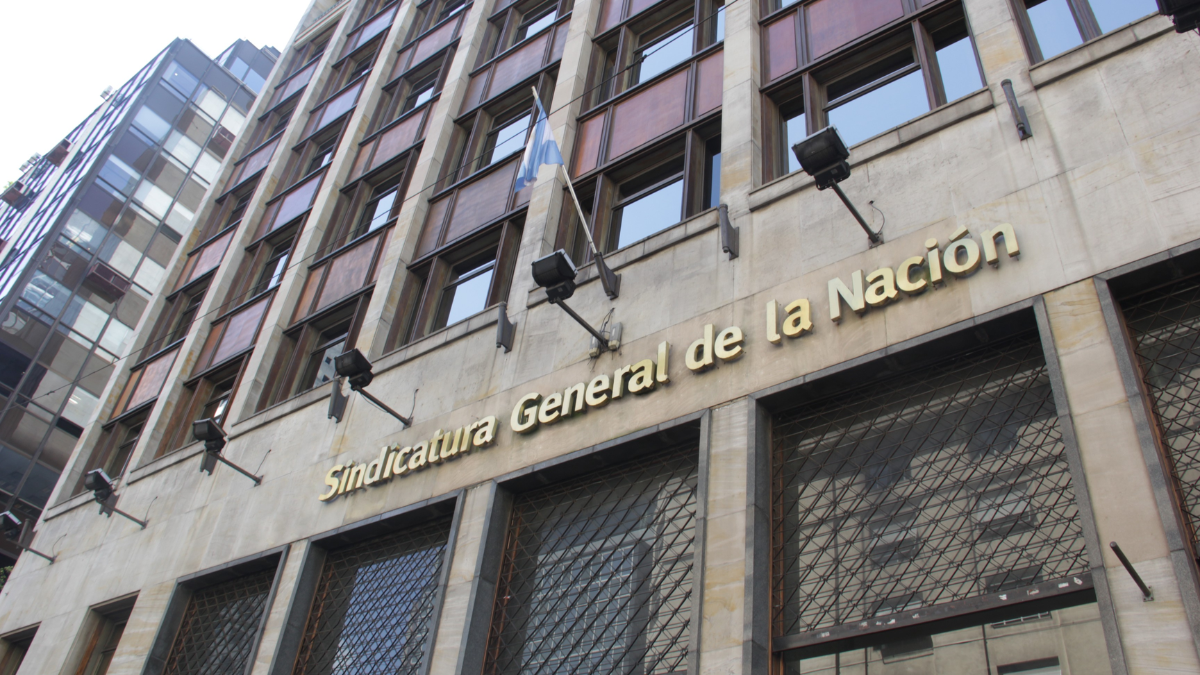 La SIGEN comenzará por auditar 26 universidades públicas que ya firmaron un convenio de control con el organismo. La SIGEN comenzará por auditar 26 universidades públicas que ya firmaron un convenio de control con el organismo.