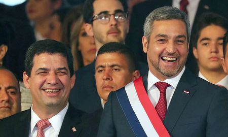 Voy a tomar la decisión que creo más conveniente para el país, anunció el vicepresidente.