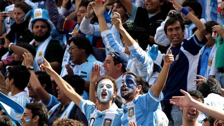 Fútbol, pasión de multitudes: ¿Por qué los argentinos somos tan fanáticos?