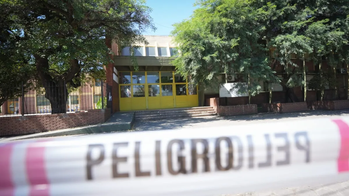 Tiroteo en una escuela de San Cristóbal: investigan vínculos con la red ...