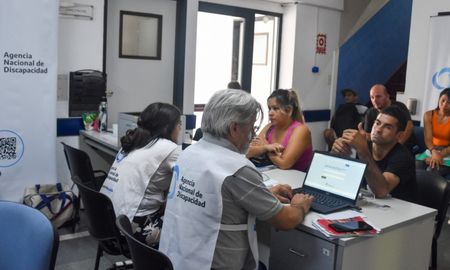 El Gobierno nacional envió alrededor de 300 mil cartas documento para realizar la auditoría de ANDIS. Imagen ilustrativa. El Gobierno nacional envió alrededor de 300 mil cartas documento para realizar la auditoría de ANDIS. Imagen ilustrativa.