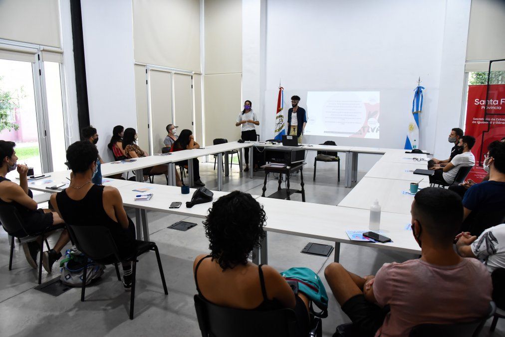 El gobierno de Santa Fe lanzó el Espacio Educativo Secundario Travesti