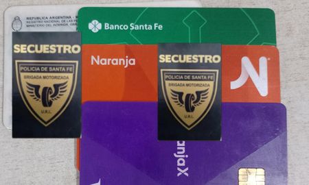 Las tarjetas fueron secuestradas e incorporadas a la causa. Las tarjetas fueron secuestradas e incorporadas a la causa.