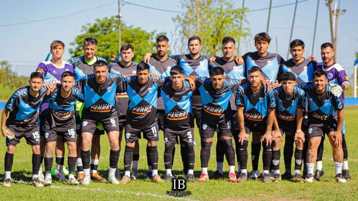 Ciclón Racing venció a Gimnasia y se acercó a los primeros puestos de la zona. Foto: Ili Baranovsky.