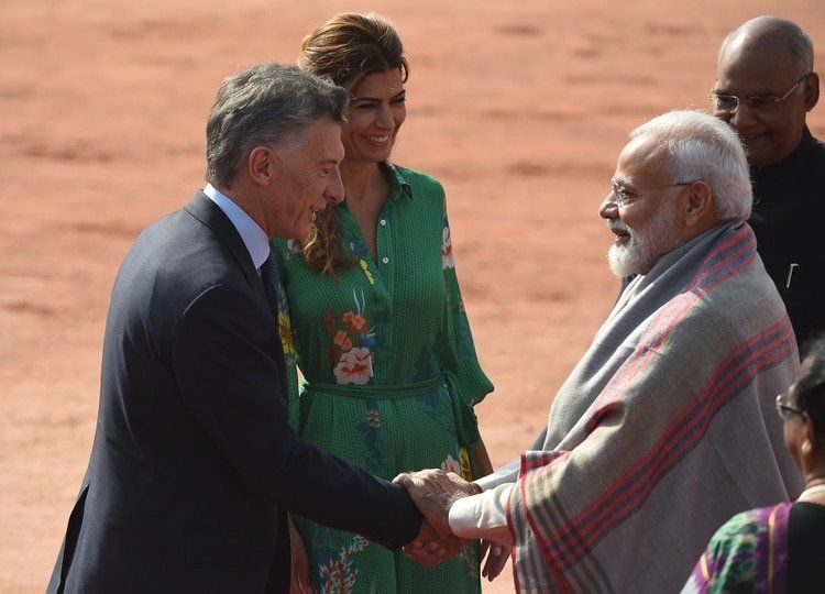 Petróleo, gas, minería y energía: punto por punto, las inversiones que Macri acordó en India