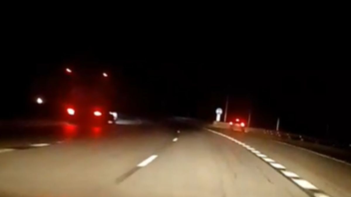 La imagen de la Autovía 19 antes de que amanezca