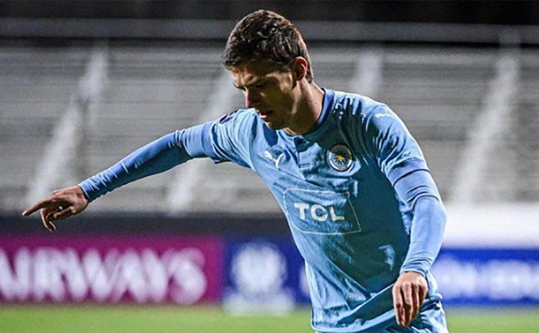 Andrew Teuten fue destacado como el mejor lateral izquierdo del Campeonato Uruguayo 2021.&nbsp;