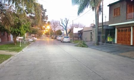 Agustín Delgado 1700: una violenta entradera se produjo el jueves por la noche en una casa del barrio Sargento Cabral Agustín Delgado 1700: una violenta entradera se produjo el jueves por la noche en una casa del barrio Sargento Cabral