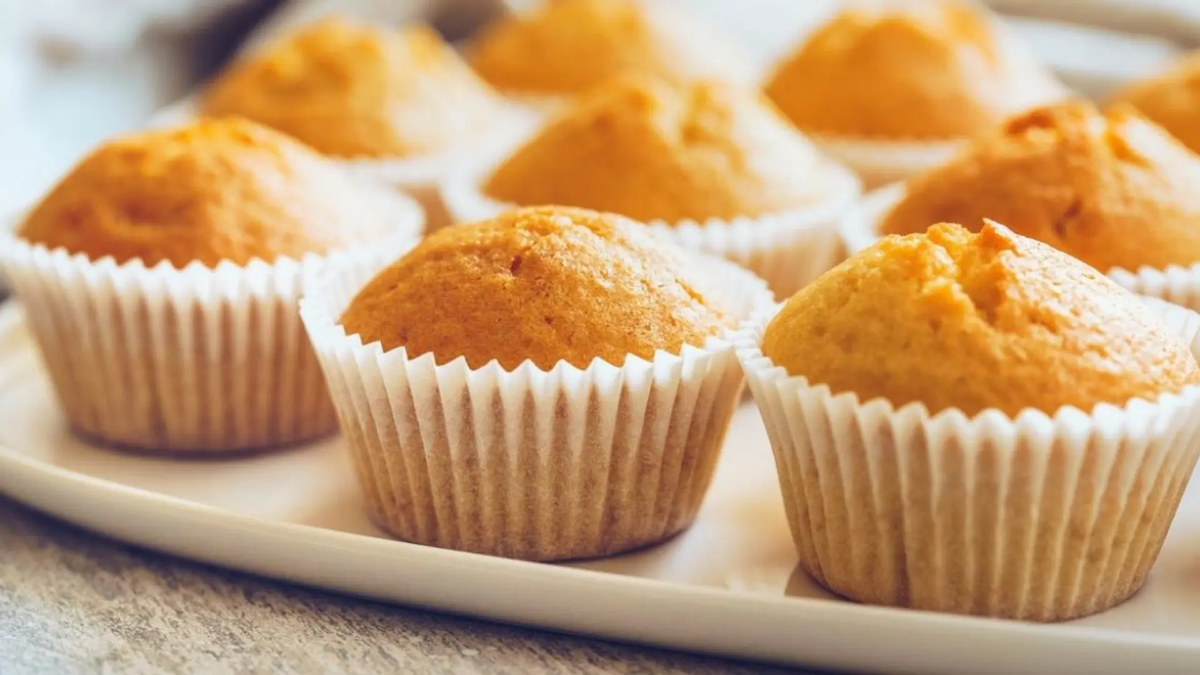 Cómo hacer magdalenas: una receta fácil y deliciosa