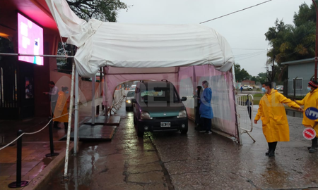 La Esquina Encendida es uno de los tres puntos de vacunación en Santa Fe. La Esquina Encendida es uno de los tres puntos de vacunación en Santa Fe.