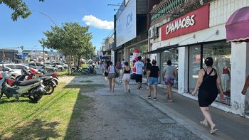 Aristóbulo del Valle, a pura venta por Navidad: más movimiento en comercios y compras online