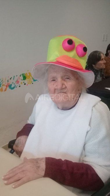 El cotillón y los colores fueron protagonista de la fiesta de los abuelos de la residencia de Gobernador Crespo.&nbsp;