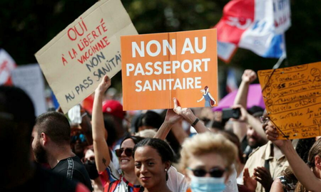 En Francia es obligatorio el pasaporte sanitario luego de un aumento de casos de Covid-19 en julio pasado.