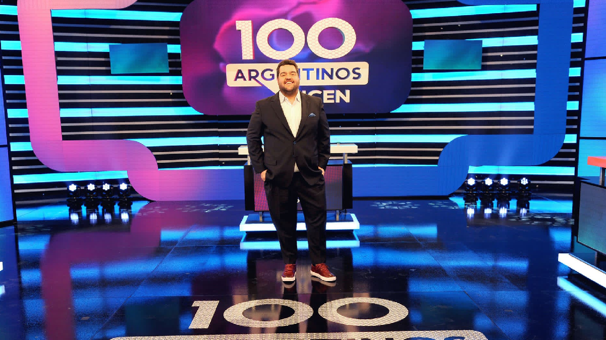Dario Barassi en su ciclo "100 argentinos dicen", sigue divirtiendo a sus televidentes con sus ocurrencias.&nbsp;