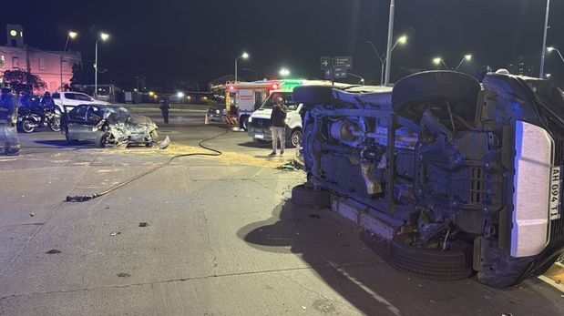 Un impactante accidente se registró en la ciudad de Santa Fe este viernes por la tarde