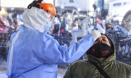 Controles de coronavirus en el Mercado de Rosario. Controles de coronavirus en el Mercado de Rosario.