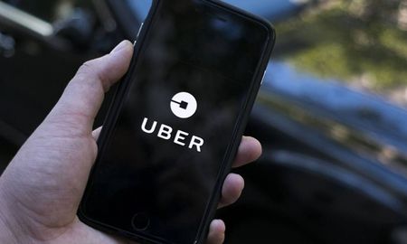 Apagón a Uber en Rosario: choferes no se conectan este martes a la app en protesta por la caída de las tarifas. Apagón a Uber en Rosario: choferes no se conectan este martes a la app en protesta por la caída de las tarifas.