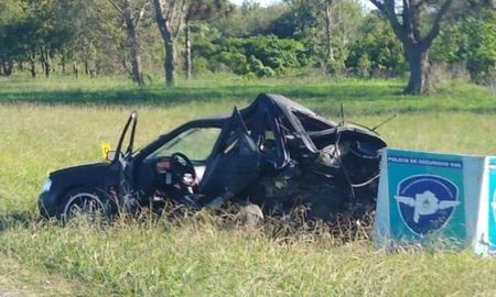 Así quedó el auto de Emilio Niz. Así quedó el auto de Emilio Niz.