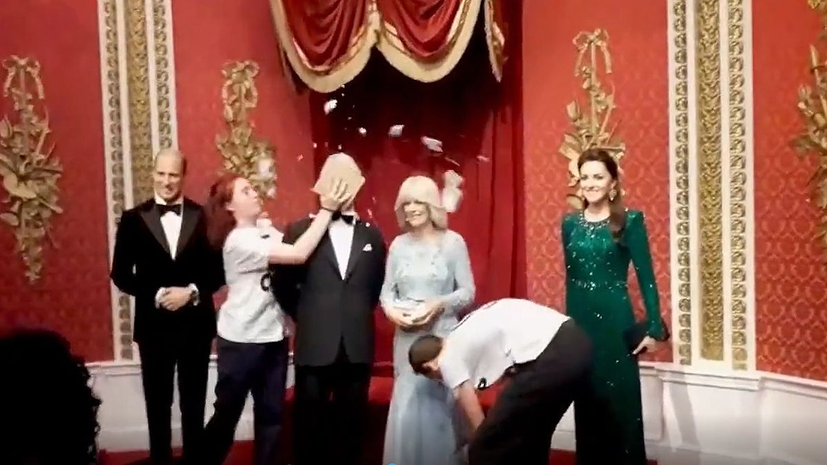 La estatua del rey Carlos III está en el museo Madame Tussauds