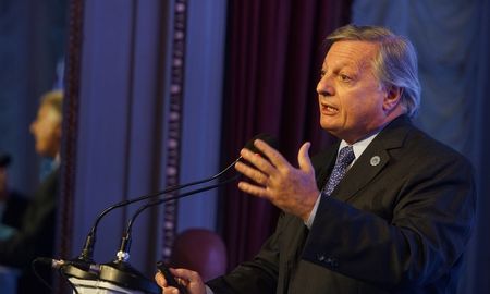 Juan José Aranguren, exministro de Energía, planteó sus críticas a la segmentación de tarifas. Juan José Aranguren, exministro de Energía, planteó sus críticas a la segmentación de tarifas.