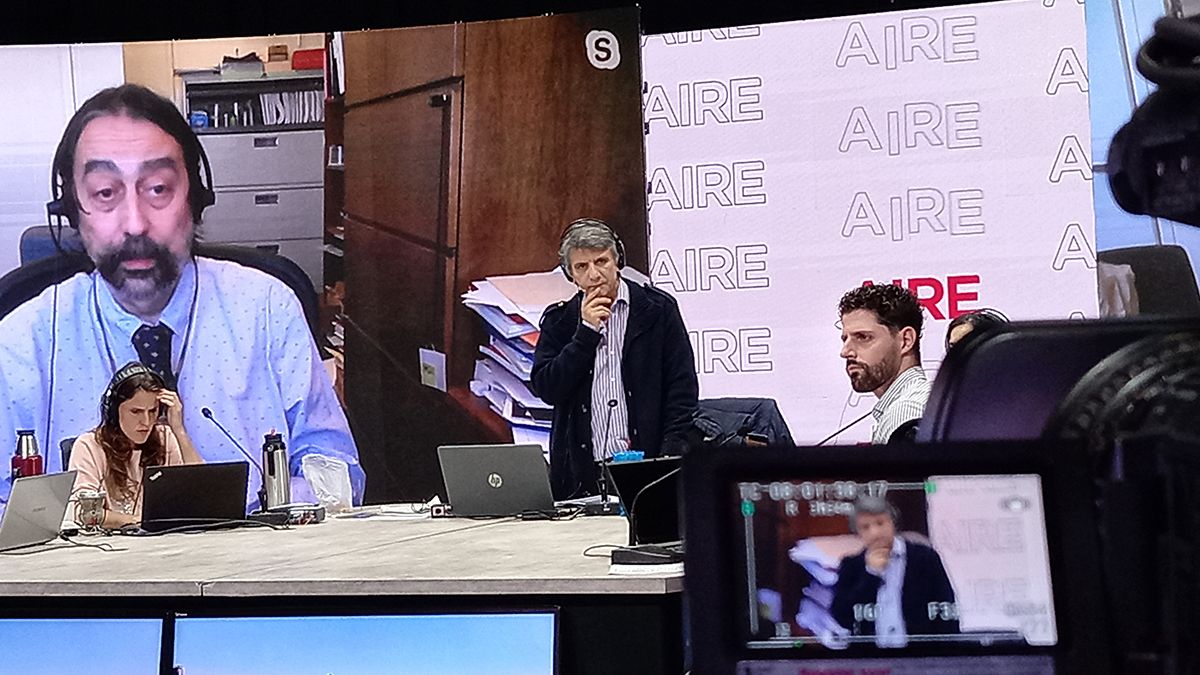 García-Sastre afirmó que el mundo volverá a vivir la misma normalidad de antes, no una nueva. Y que el uso de barbijo se hará más común en hospitales.