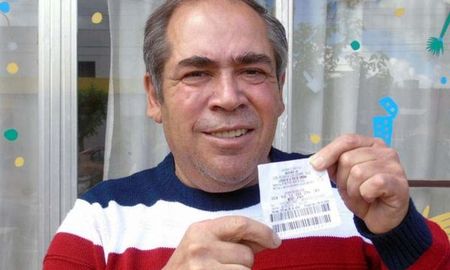 le rezo a un santo para ganar la loteria y a los 5 minutos le avisaron que gano $44 millones le rezo a un santo para ganar la loteria y a los 5 minutos le avisaron que gano $44 millones