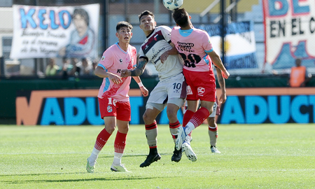 Colón perdió ante Arsenal en Sarandí. Colón perdió ante Arsenal en Sarandí.