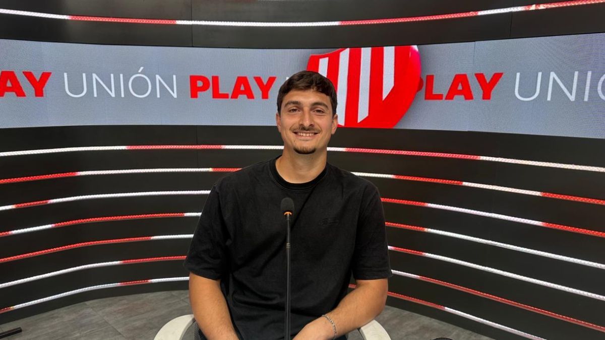 Matías Tagliamonte en su visita a Unión Play.
