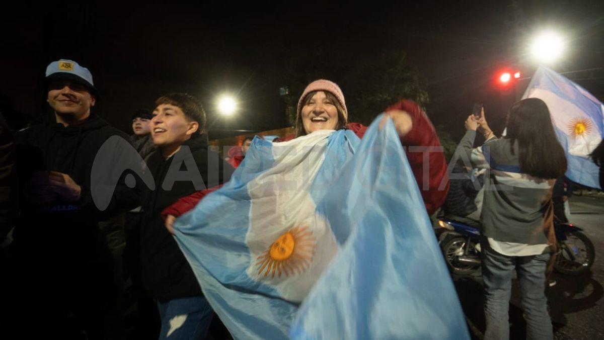 Los festejos en Santa Fe por la nueva Copa Am&eacute;rica para Argetina.