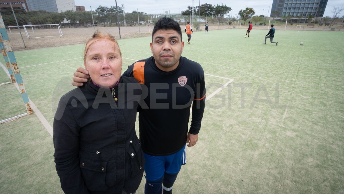 Maxi y Viky durante un entrenamiento de Los Búhos en Santa Fe. Maxi y Viky durante un entrenamiento de Los Búhos en Santa Fe.