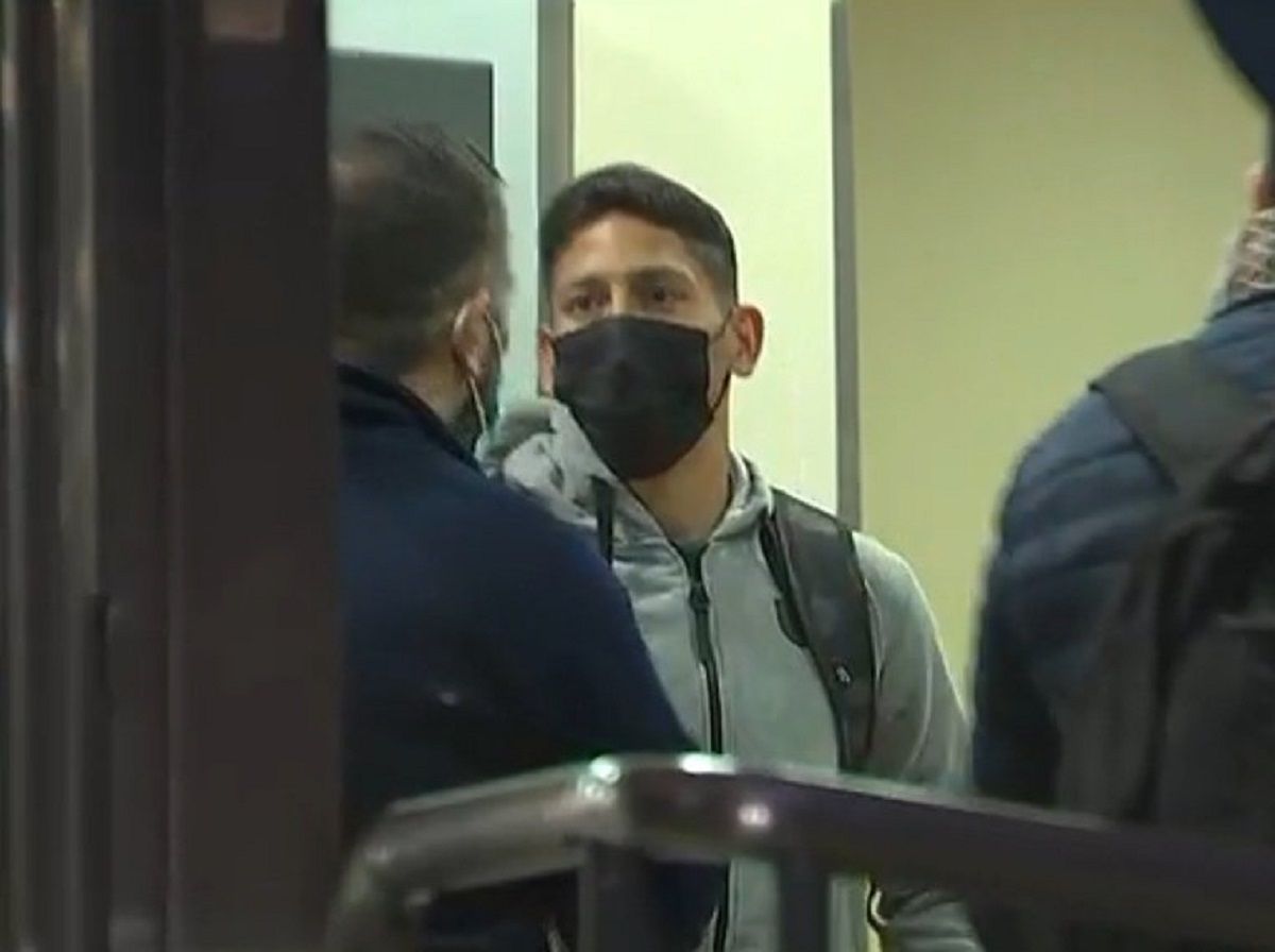 Rodrigo Aliendro hace la revisión médica para ser jugador del Club Atlético River Plate