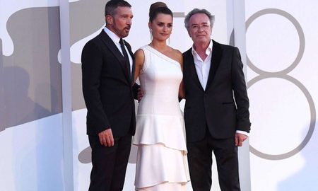 penelope cruz, oscar martinez y antonio banderas: el estilo latino se lucio en la red carpet de venecia penelope cruz, oscar martinez y antonio banderas: el estilo latino se lucio en la red carpet de venecia