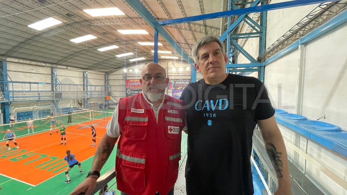 José Alcántara, coordinador de capacitaciones de la Cruz Roja y Estanislao Vachino, coordinador y profesor en Villa Dora. José Alcántara, coordinador de capacitaciones de la Cruz Roja y Estanislao Vachino, coordinador y profesor en Villa Dora.