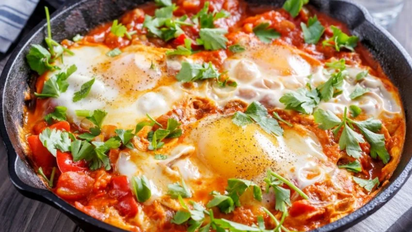 Huevos estallados, una receta fácil y deliciosa para disfrutar en todas tus comidas
