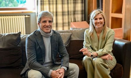 Luis Caputo se reunió con la reina Máxima de los Países Bajos en el Foro Llao Llao. Luis Caputo se reunió con la reina Máxima de los Países Bajos en el Foro Llao Llao.