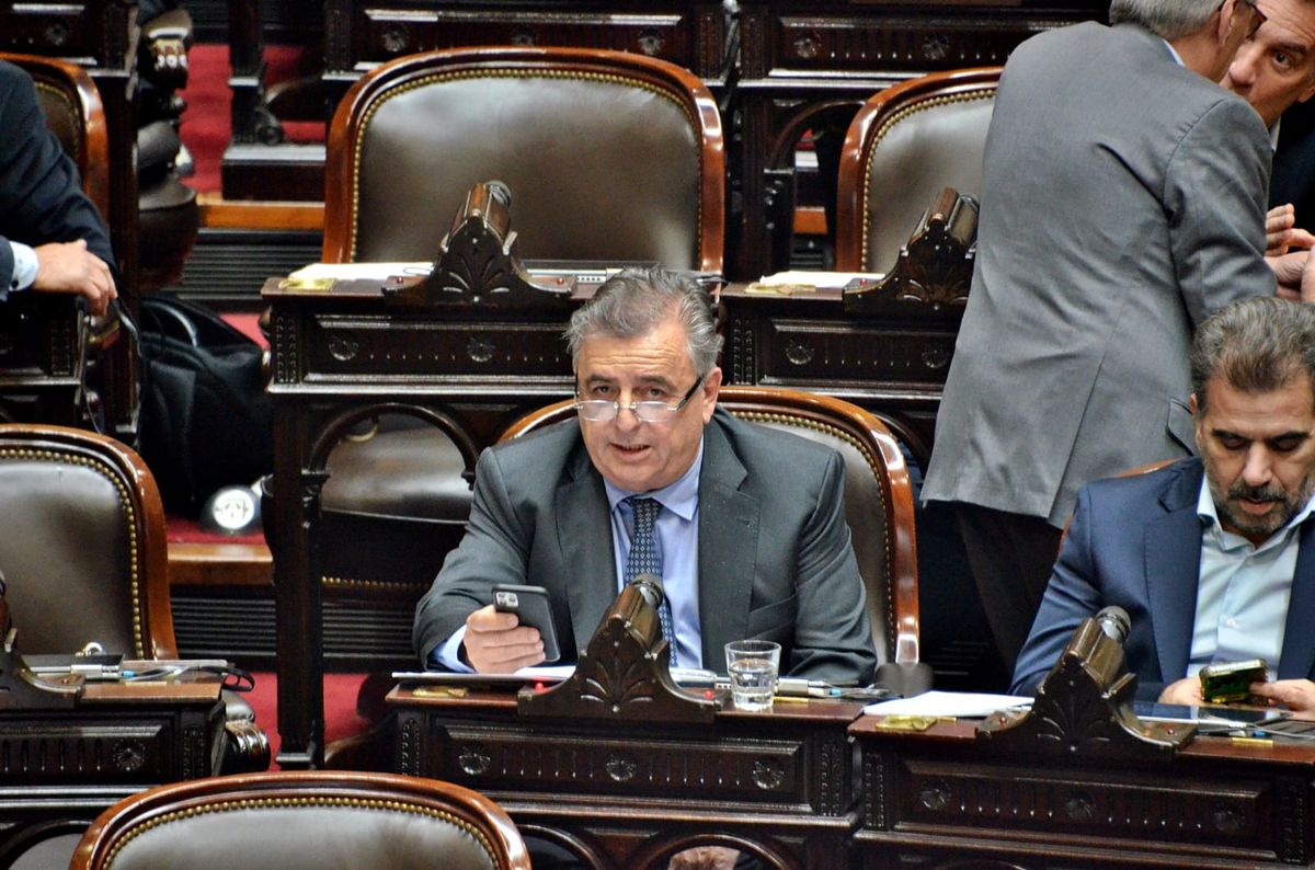 Al formular su moción, Mario Negri pidió sesionar el 23 de agosto para tratar los expedientes vinculados a alquileres. Al formular su moción, Mario Negri pidió sesionar el 23 de agosto para tratar los expedientes vinculados a alquileres.