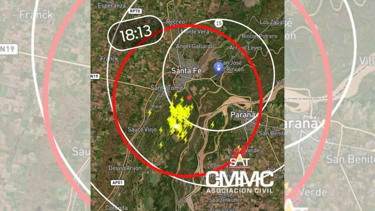 Puede haber intensa actividad eléctrica y chaparrones en Santa Fe y la región. Puede haber intensa actividad eléctrica y chaparrones en Santa Fe y la región.