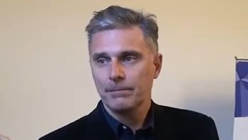 Quién es el empresario tabacalero que está acusado de pagar sobornos a Carlos Vaudagna