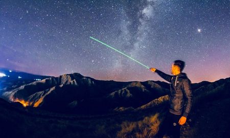 La Reserva Villa Cielo cuenta con certificaciones internacionales que la avalan como uno de los mejores puntos de observación astronómica gracias a la pureza de su atmósfera. La Reserva Villa Cielo cuenta con certificaciones internacionales que la avalan como uno de los mejores puntos de observación astronómica gracias a la pureza de su atmósfera.