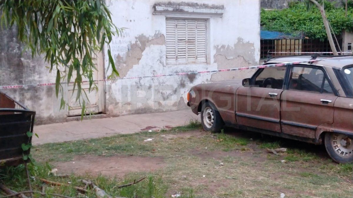El hombre asesinado tenía 80 años y recibió dos puñaladas en el pecho y una en la cabeza.